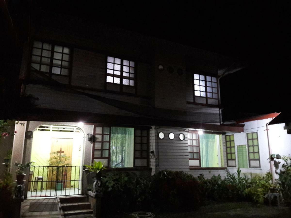 Green Bamboo Transient House Iloilo City Kültér fotó
